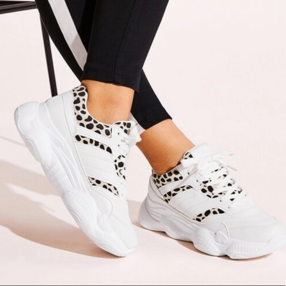 Leopard print tennis shoes